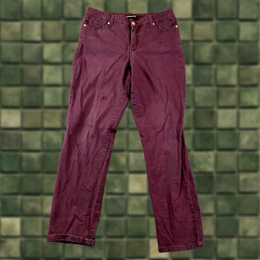 Vintage Bandolino AMY Jeans Women's 12 Burgundy Denim Stretch Straight Leg Streetwear Jeans Size 34" / US 12 / IT 48 - 1 Thumbnail