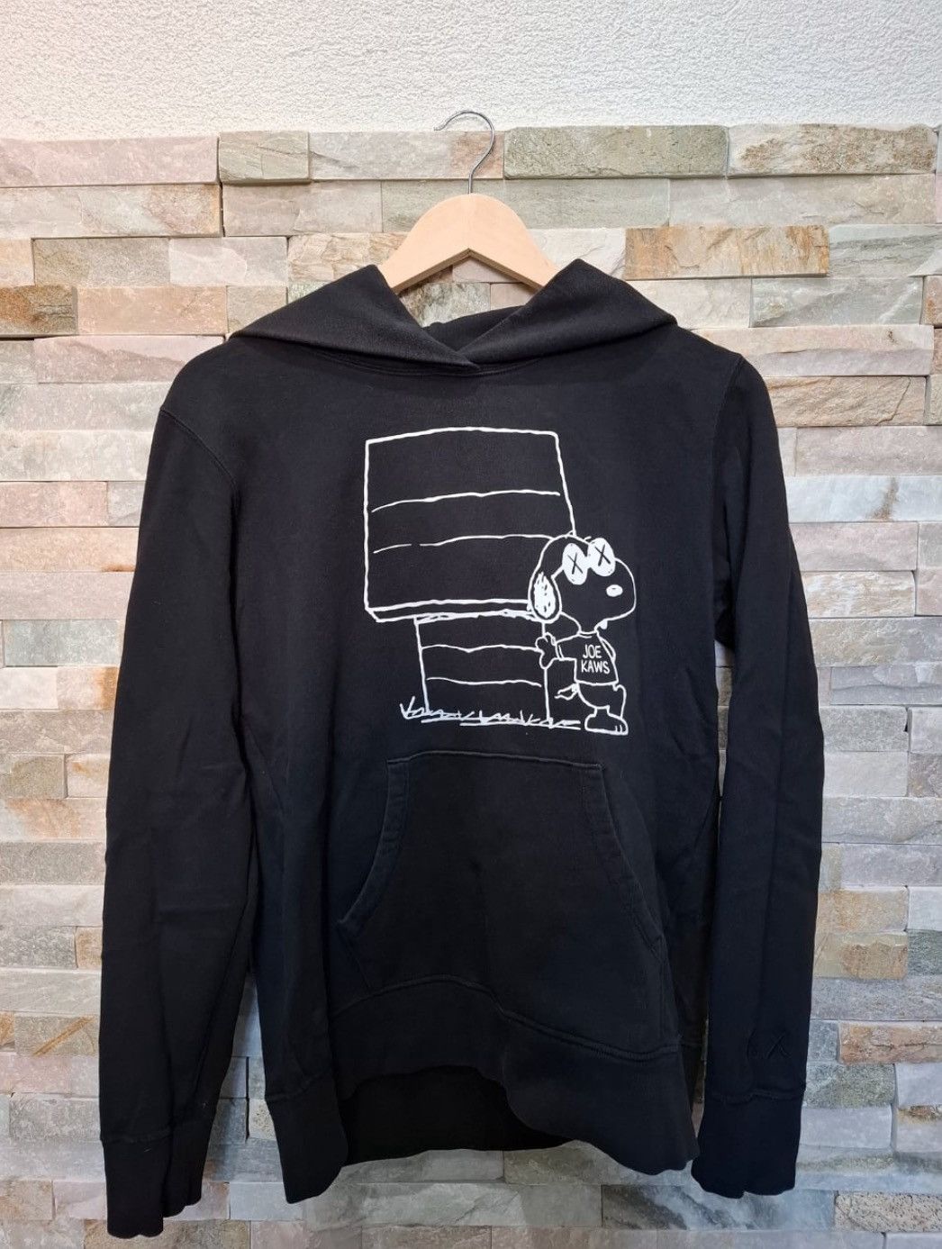 Kaws × Uniqlo Kaws x Uniqlo x Peanuts Joe Kaws Doghouse Hoodie Size US M / EU 48-50 / 2 - 1 Thumbnail