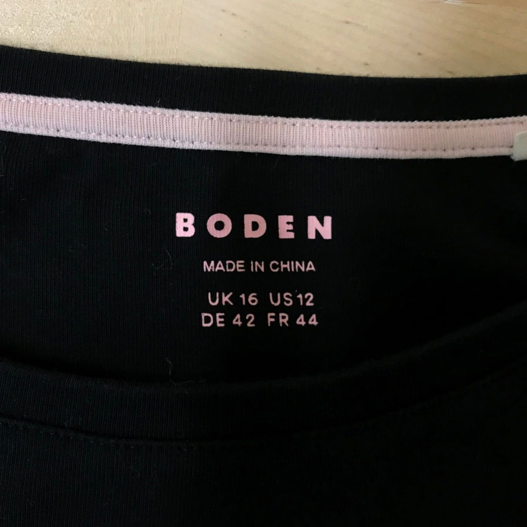 Boden Boden Black Long Sleeve Scoop Neck Tee Shirt Womens US 12 Size XL / US 12-14 / IT 48-50 - 7 Thumbnail