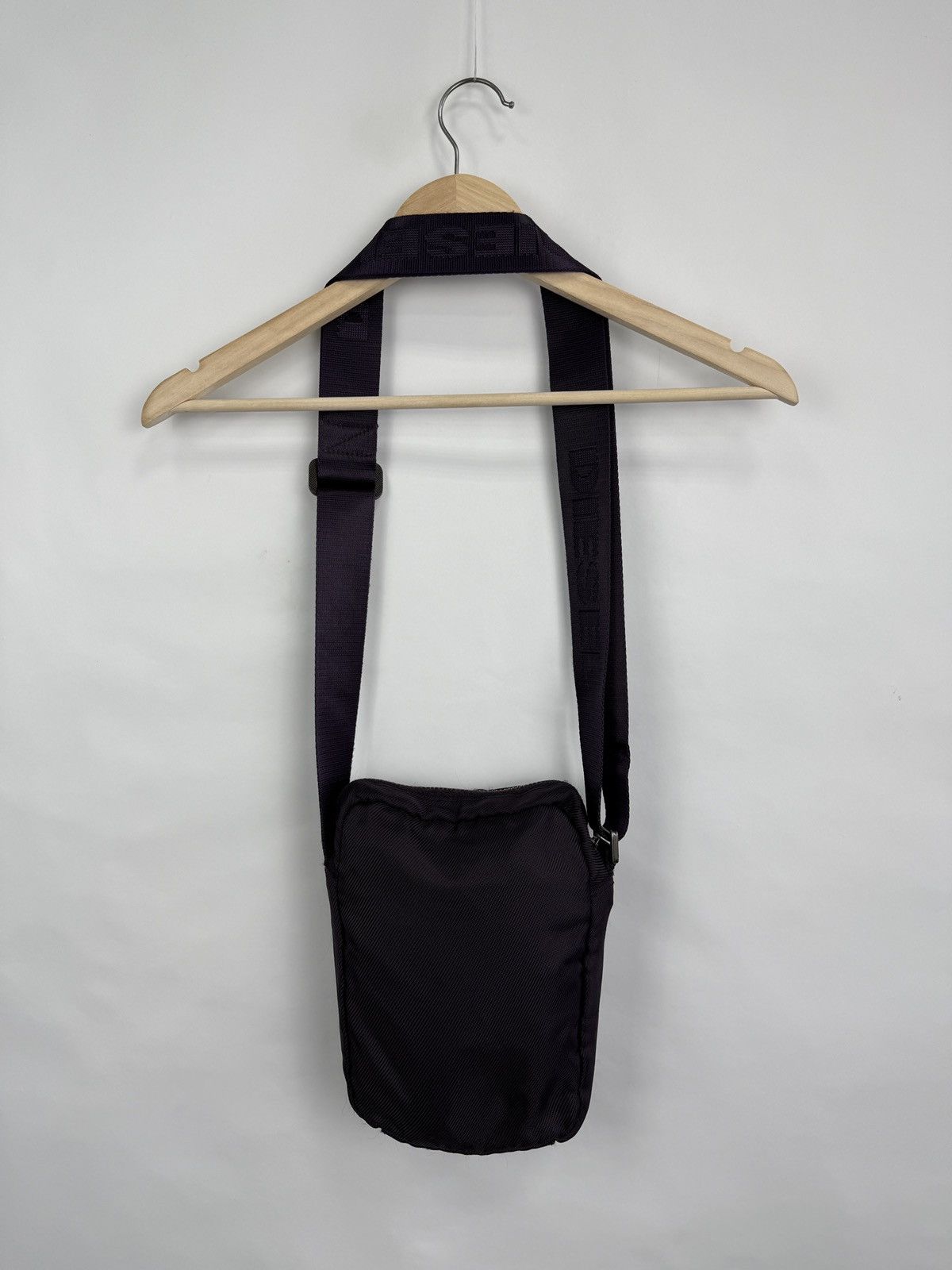 Diesel 🇺🇸 Vintage Y2K Diesel Archive Purple Bag Rare Retro Hype Size ONE SIZE - 7 Thumbnail
