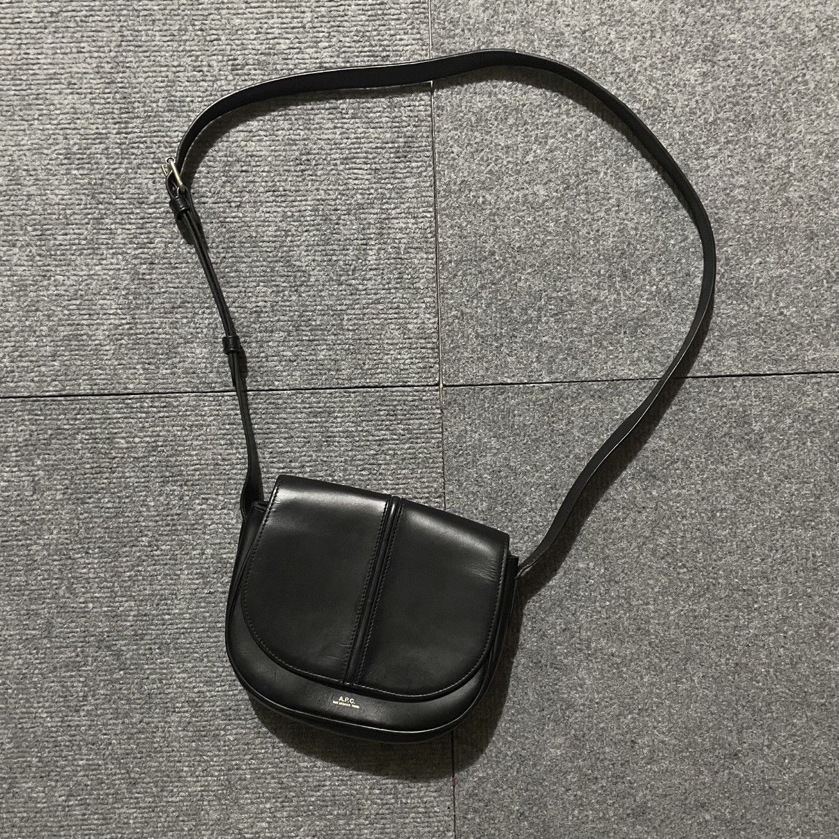 A.P.C. A.P.C bettys slingbag unisex leather Size ONE SIZE - 1 Thumbnail