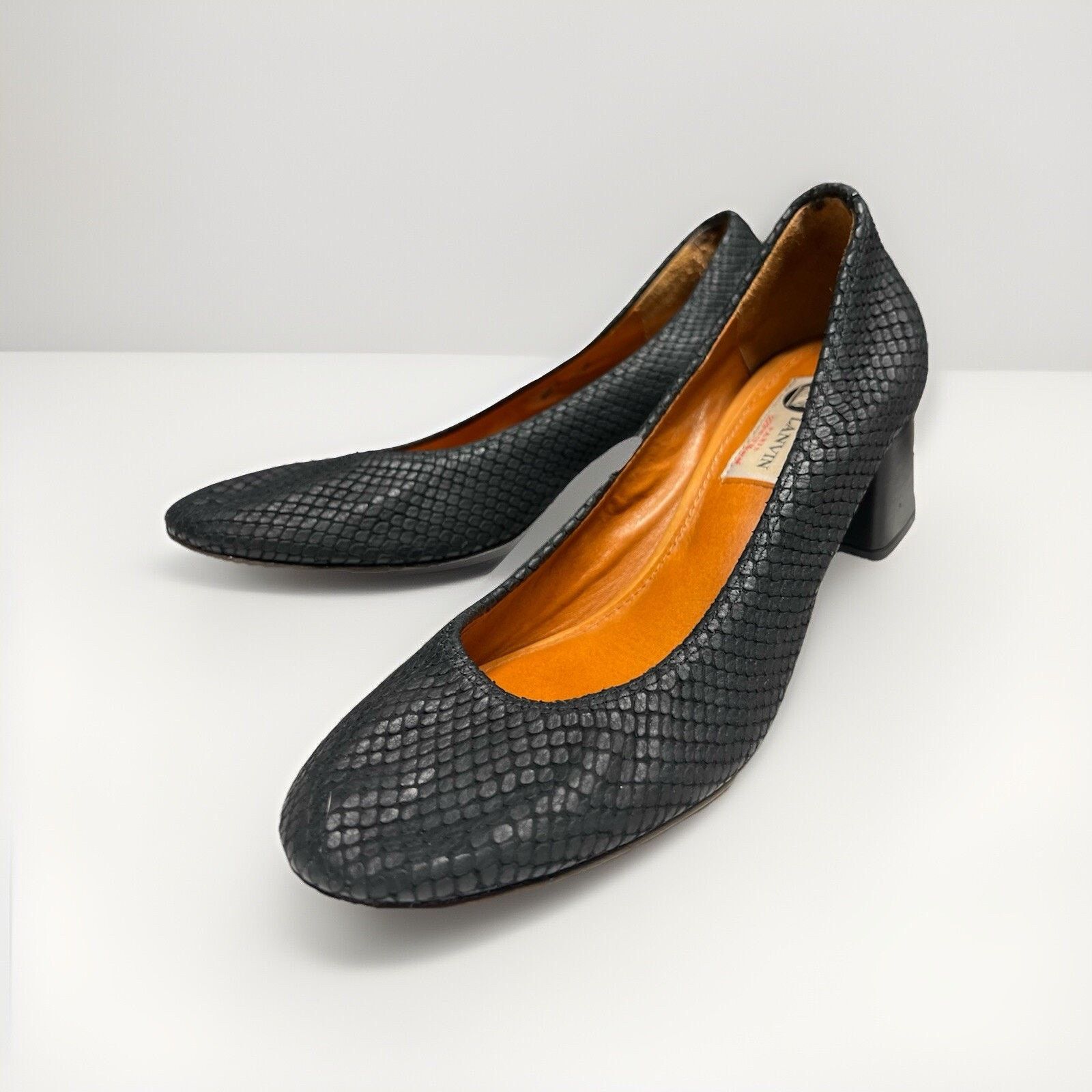 Lanvin Lanvin Black Block Heel Ballerina Nubuck Leather 7.5 Size US 7.5 / IT 37.5 - 2 Thumbnail