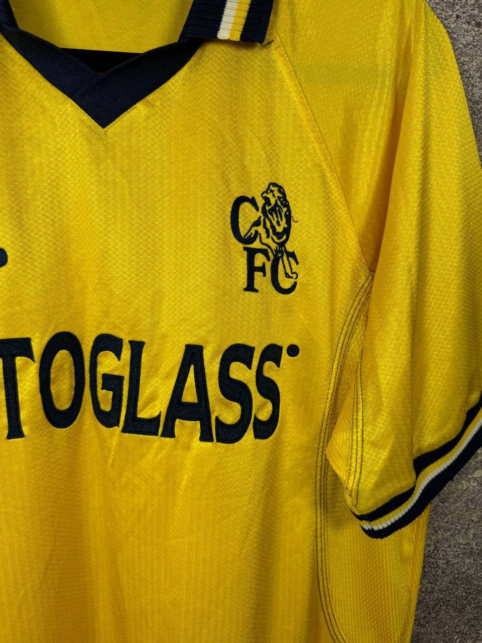Umbro 90's Vintage Chelsea 1998/99 Third Umbro Soccer Jersey Large Size US L / EU 52-54 / 3 - 8 Thumbnail