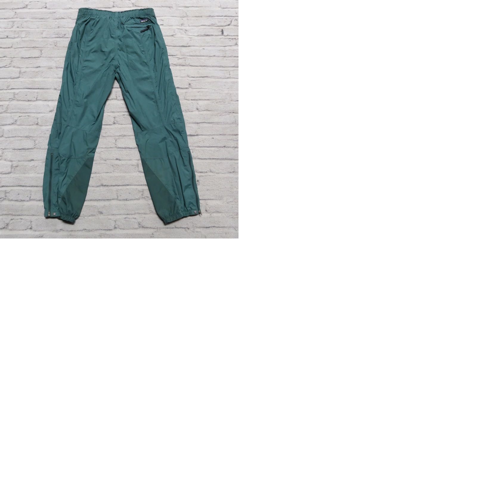 Patagonia Vintage Patagonia Snow Pants Men 38 Green Inseam 32 Size 38 Regular Pants Size US 38 / EU 54 - 9 Thumbnail