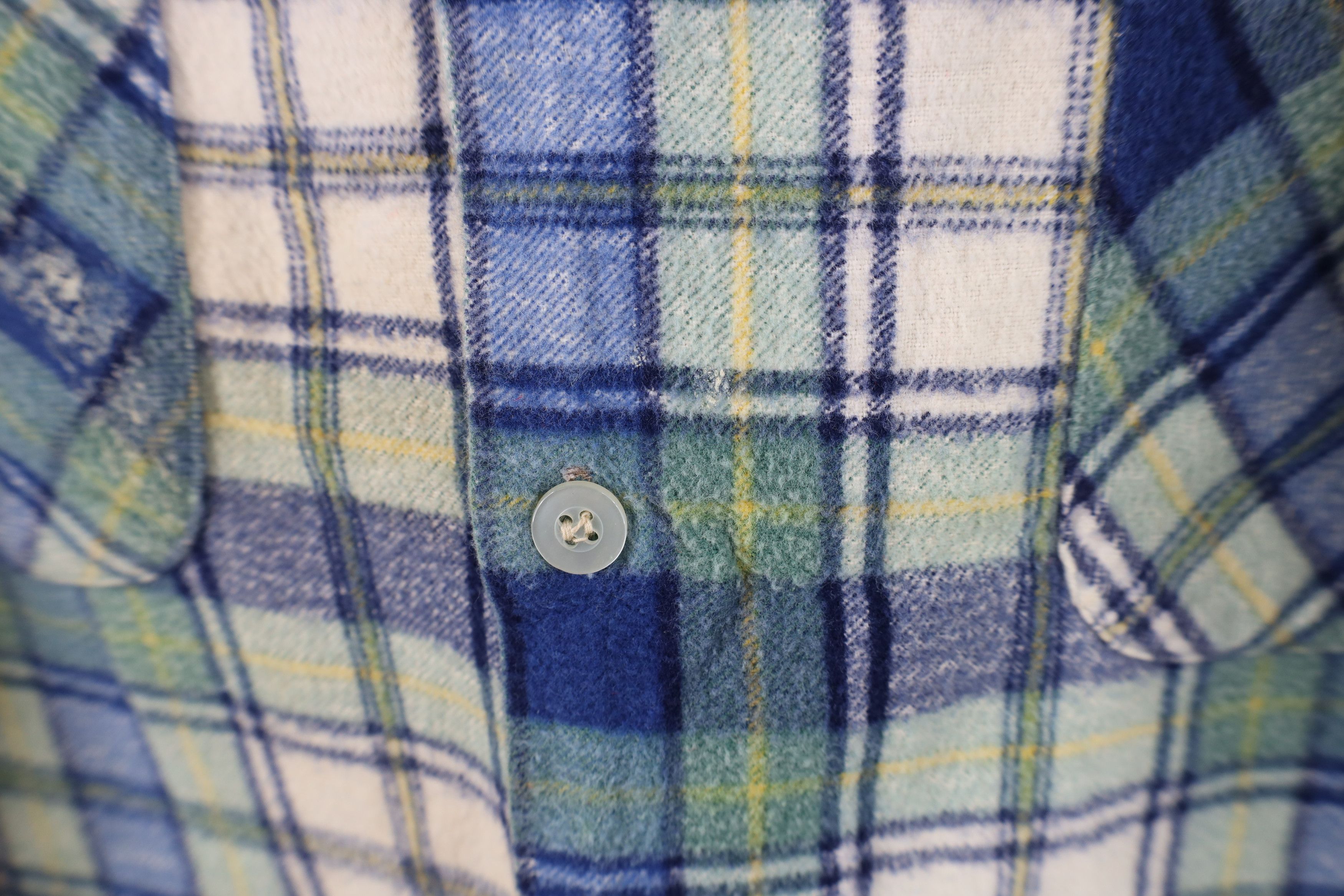 Vintage Vintage 70s Streetwear Flannel Collared Button Shirt Plaid Size US S / EU 44-46 / 1 - 11 Thumbnail