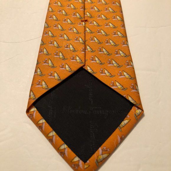 Salvatore Ferragamo SALVATORE FERRAGAMO MEN'S NEW 100%SILK TIE WIDTH: 3 1/2" Size ONE SIZE - 6 Thumbnail