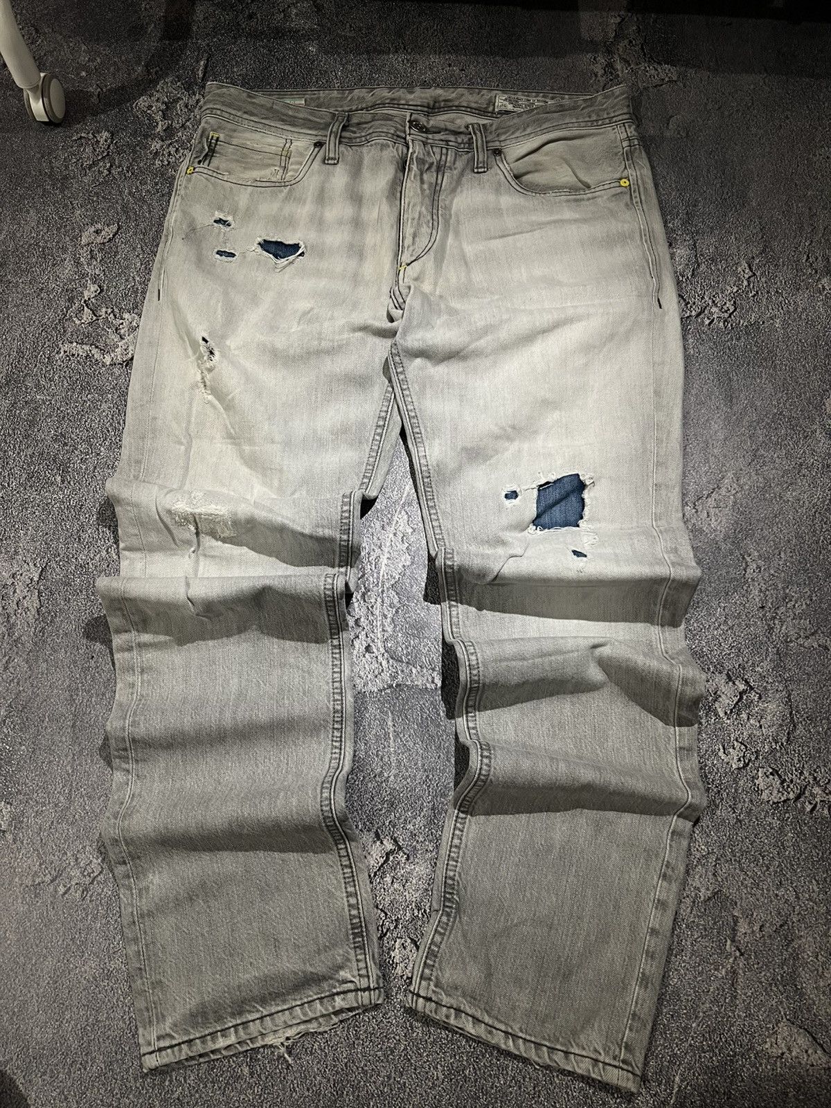 Japanese Brand Bullet Distressed Vintage Jeans — Slim Gray Fashion Style Size US 34 / EU 50 - 2 Thumbnail