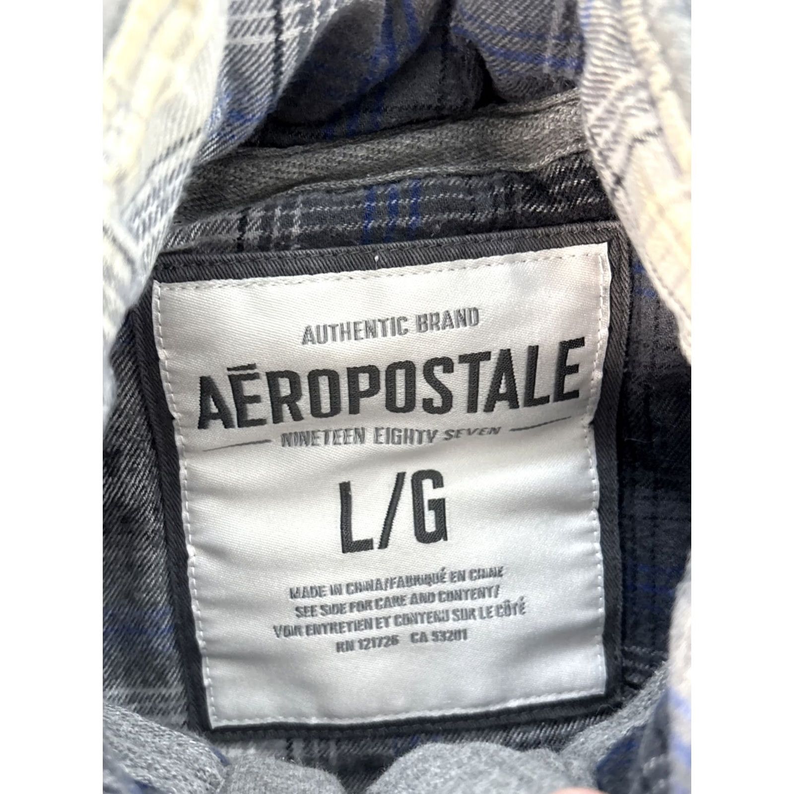 Aeropostale VINTAGE Aeropostale Puffer Vest Mens L Button New York Spell Out Y2K Vest Mens L Gray Cotton Size US L / EU 52-54 / 3 - 3 Thumbnail