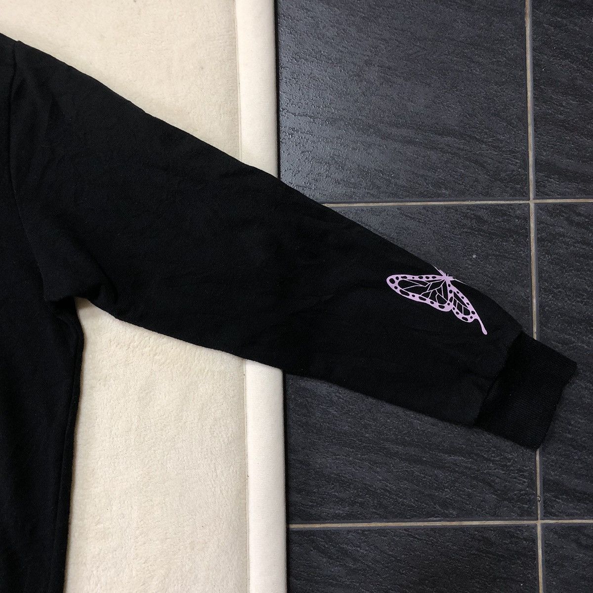 Anime × Japanese Brand SHINOBU DEMON SLAYER Anime Sweatshirt Size US L / EU 52-54 / 3 - 9 Thumbnail