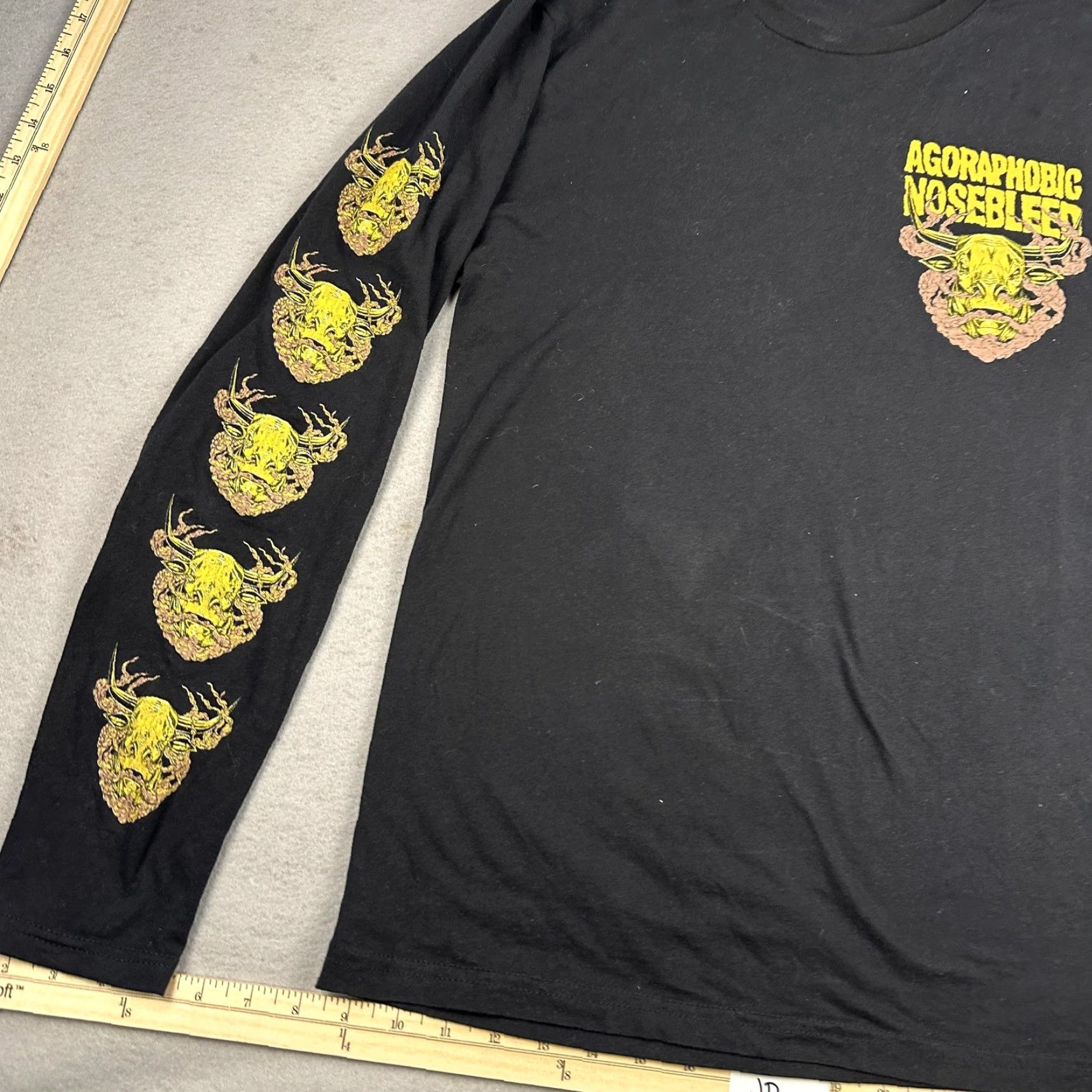 Vintage VINTAGE Agoraphobic Nosebleed Shirt Mens Small Black Long Sleeve Band Graphic Metal Size US M / EU 48-50 / 2 - 3 Thumbnail