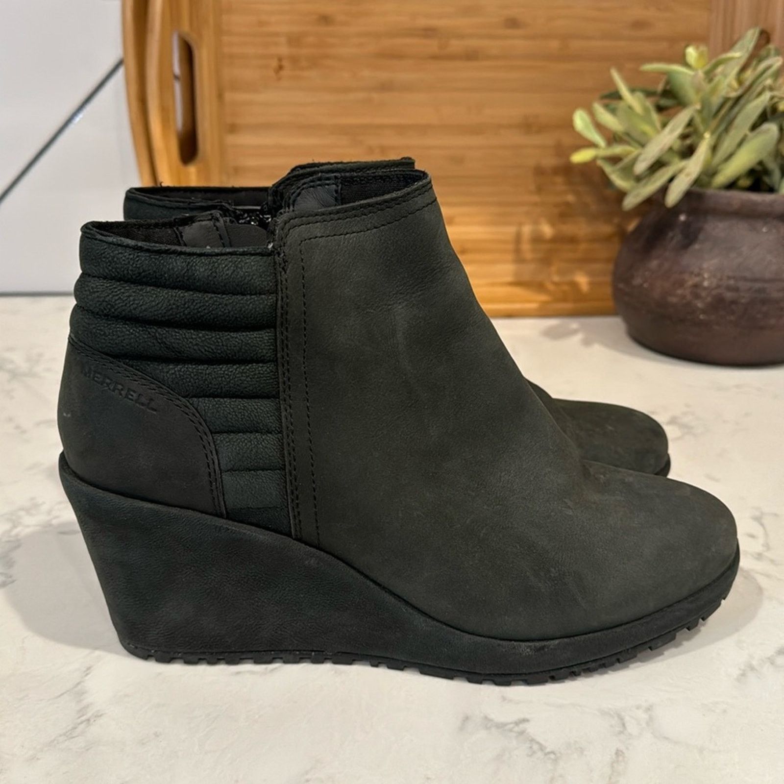 Merrell Merrell Tremblant Wedge Bluff Waterpoof Boot suede size 9 Size US 9 / IT 39 - 1 Thumbnail