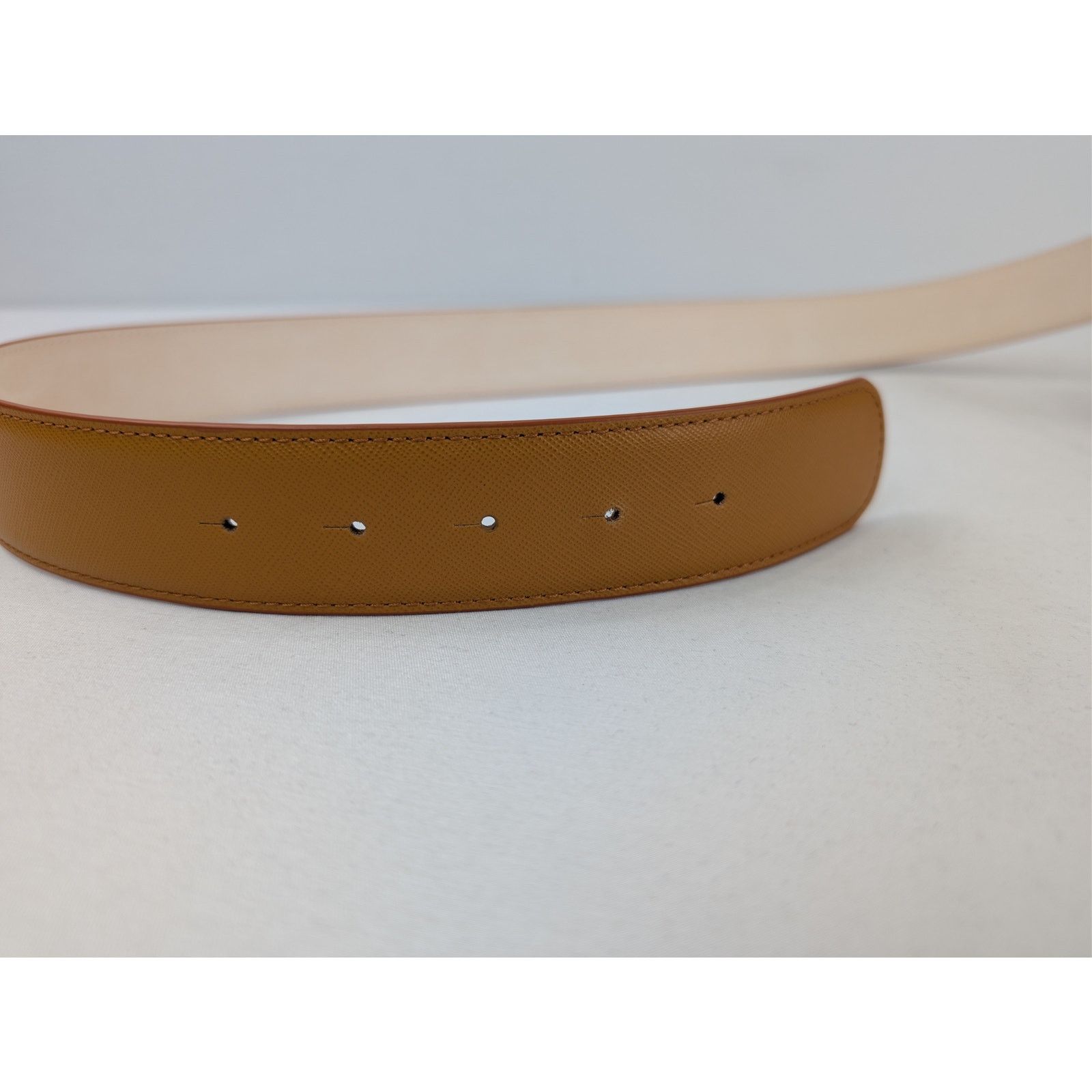 Casablanca o1rshd1 Size: 105cm / Men's Leather CC Logo Buckle Belt Tan Size 42 - 16 Thumbnail