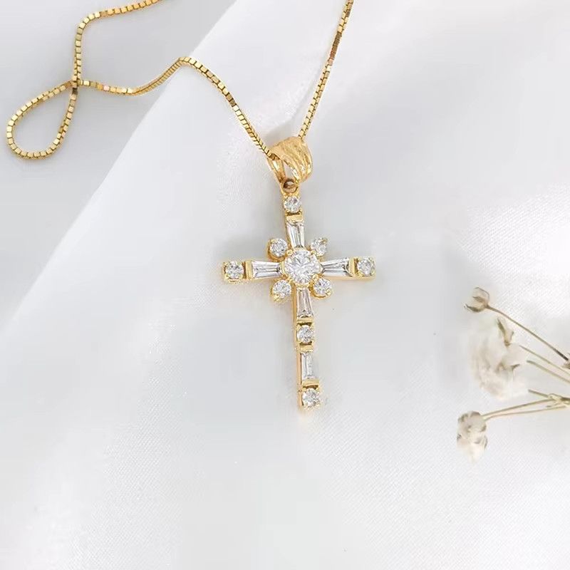 Jewelry Fashionable Cross Pendant Necklace Size ONE SIZE - 6 Thumbnail