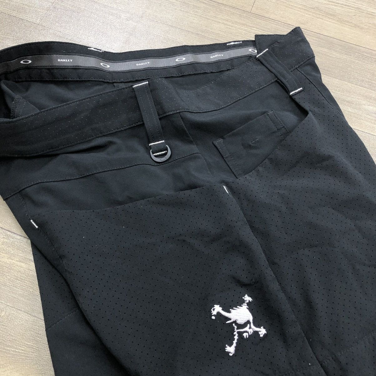 Oakley 2000s Oakley Golf Skull Cool Stretch Multipocket Shorts Size US 32 / EU 48 - 17 Thumbnail