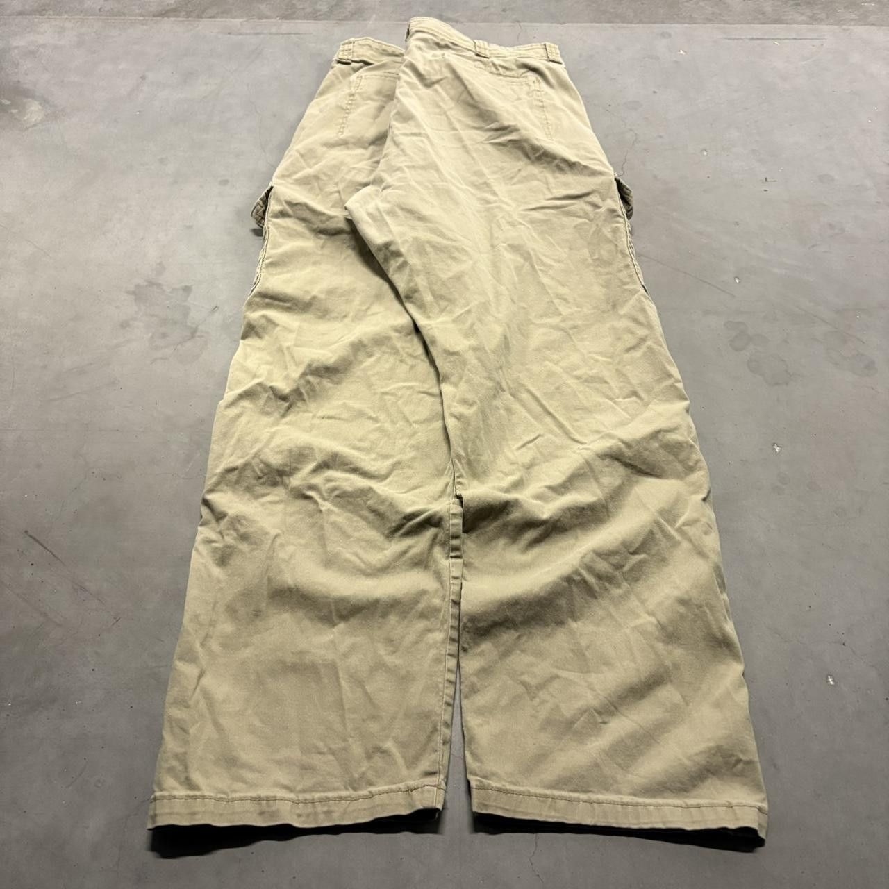 Vintage Crazy Vintage Y2K/2000s Baggy Skater Style Tan Cargo Pants! Size US 38 / EU 54 - 6 Thumbnail