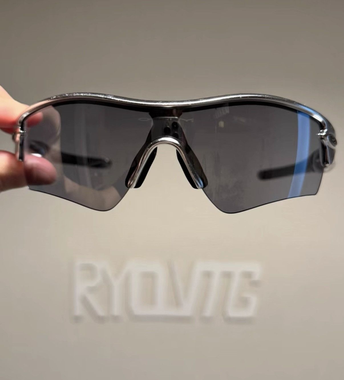 Oakley Oakley RADAR Polished Aluminum Sports Sunglasses K24 Size ONE SIZE - 1 Thumbnail