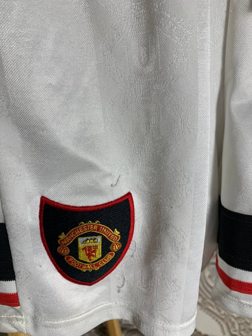 Umbro × Vintage VERY RARE UMBRO FC MANCHESTER UNITED ENGLAND SOCCER JERSEY Size US XS / EU 42 / 0 - 11 Thumbnail