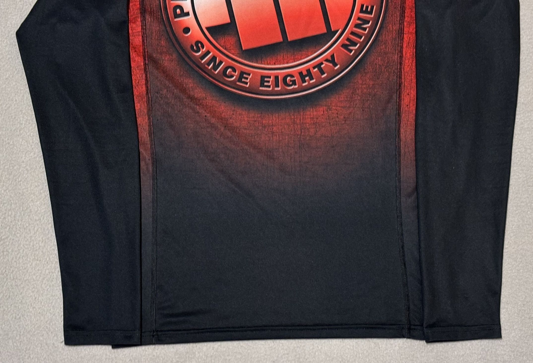 Other Rashguard Pit Bull West Coast size. M Size US M / EU 48-50 / 2 - 14 Thumbnail