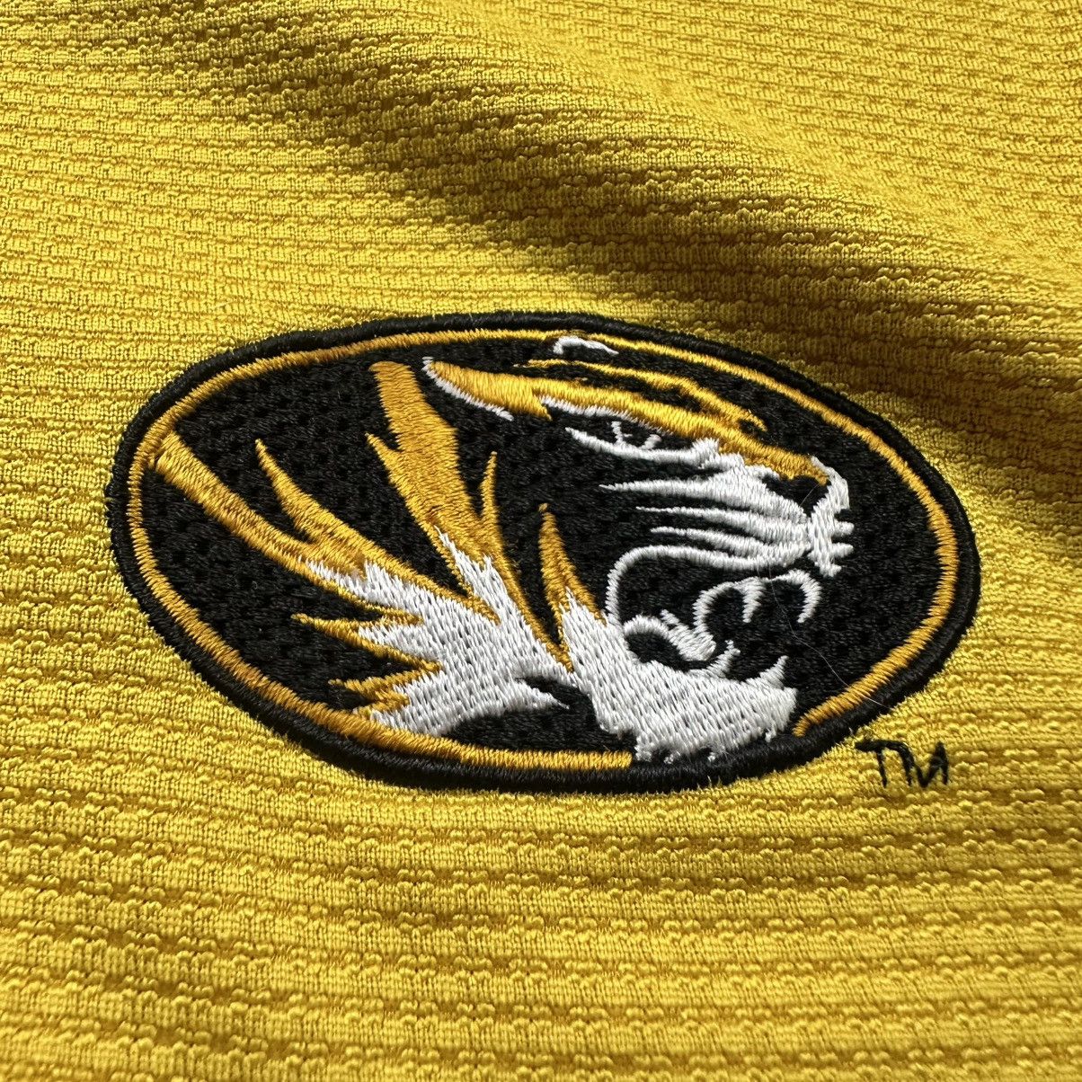 Nike Vintage Y2K Nike Team U of Missouri Mizzou Tigers Polo Shirt Size US XL / EU 56 / 4 - 3 Thumbnail