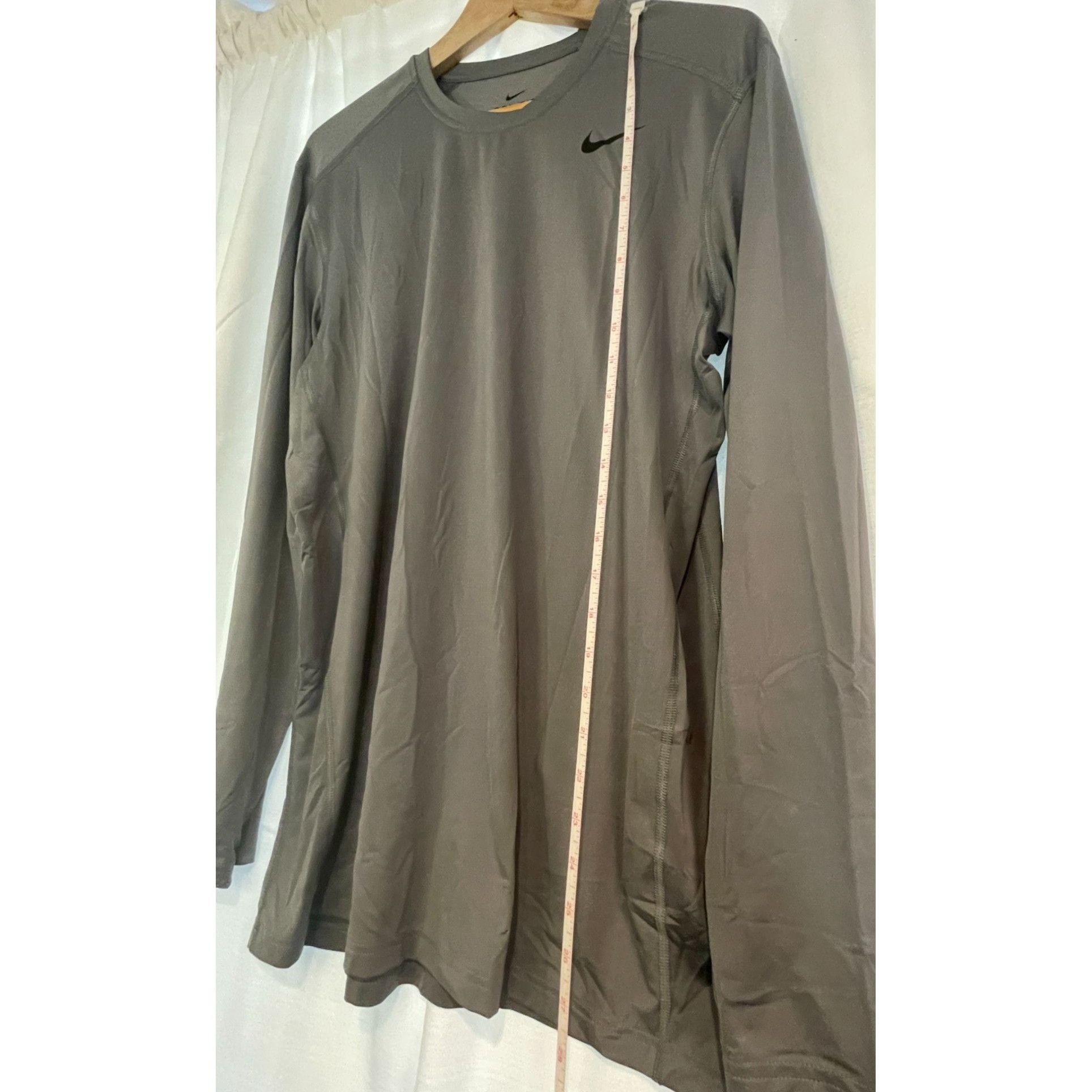 Nike TM7041- Nike Dri‑FIT Men’s Large Long Sleeve Training Shirt Size US L / EU 52-54 / 3 - 5 Thumbnail