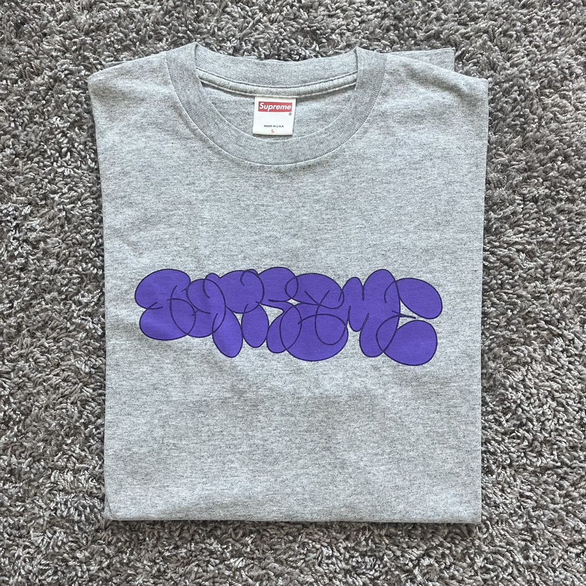 Supreme 2001 RARE Supreme Bubble Letter Throw Up Tee Size Large Size US L / EU 52-54 / 3 - 1 Thumbnail