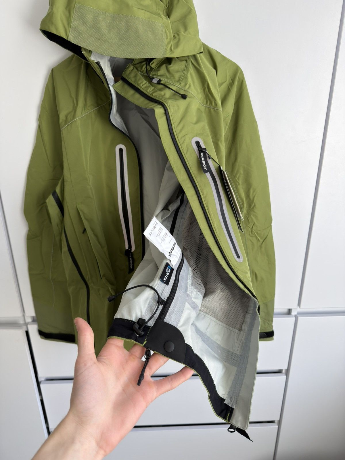 And Wander And Wander Pertex Hooded Jacket Olive Green Technical Shell Size US L / EU 52-54 / 3 - 13 Thumbnail