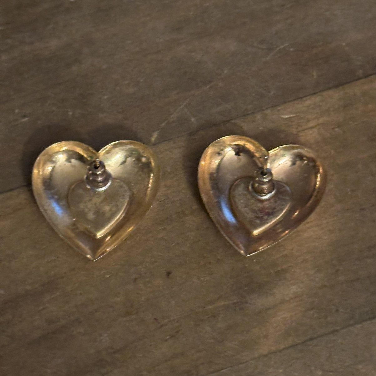 Other Gold tone glittery heart earrings Size ONE SIZE - 2 Thumbnail