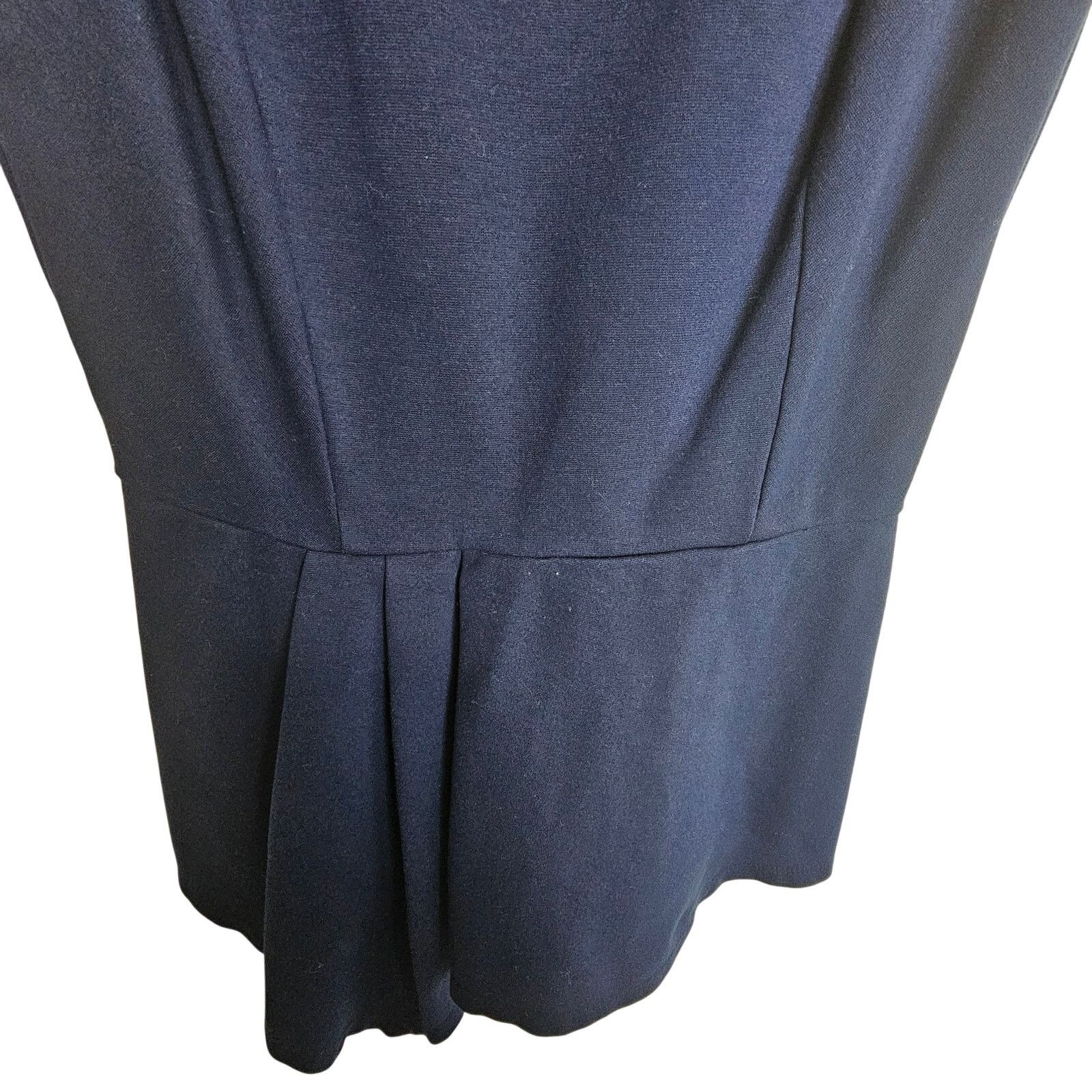 White House Black Market White House Black Market Sleeveless Blouse Dark Blue Top XS Size XS / US 0-2 / IT 36-38 - 3 Thumbnail