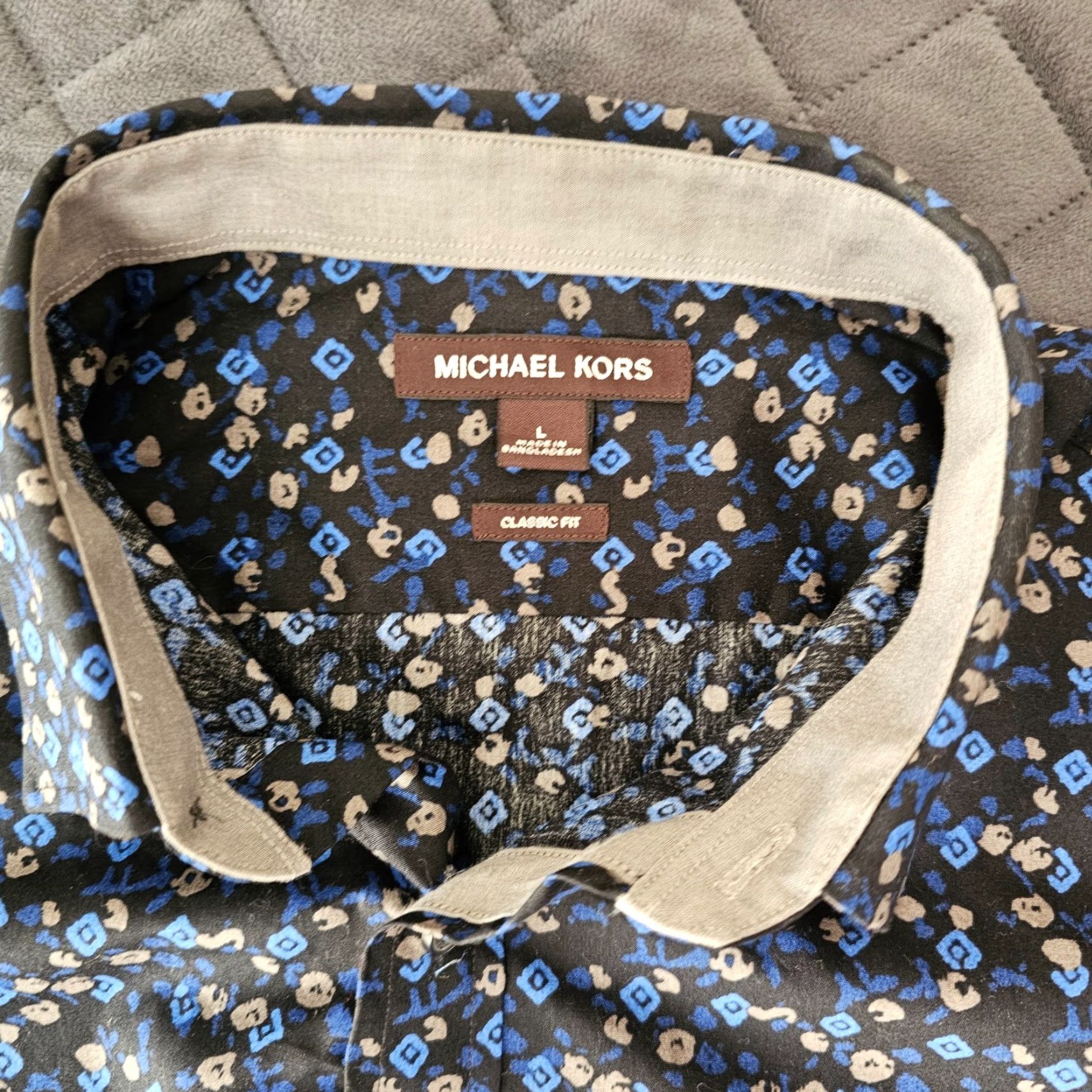 Michael Kors Michael Kors Button-Up Shirt Large Blue Midnight Long Sleeve Allover Print Floral Classic Button-Up Mens Regular Size L Color Black Size US L / EU 52-54 / 3 - 2 Thumbnail