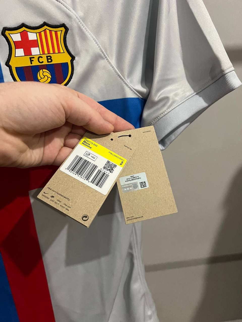 Nike NEW 2022/23 BARCELONA FC THIRD SOCCER JERSEY FOOTBALL SHIRT Size US S / EU 44-46 / 1 - 8 Thumbnail