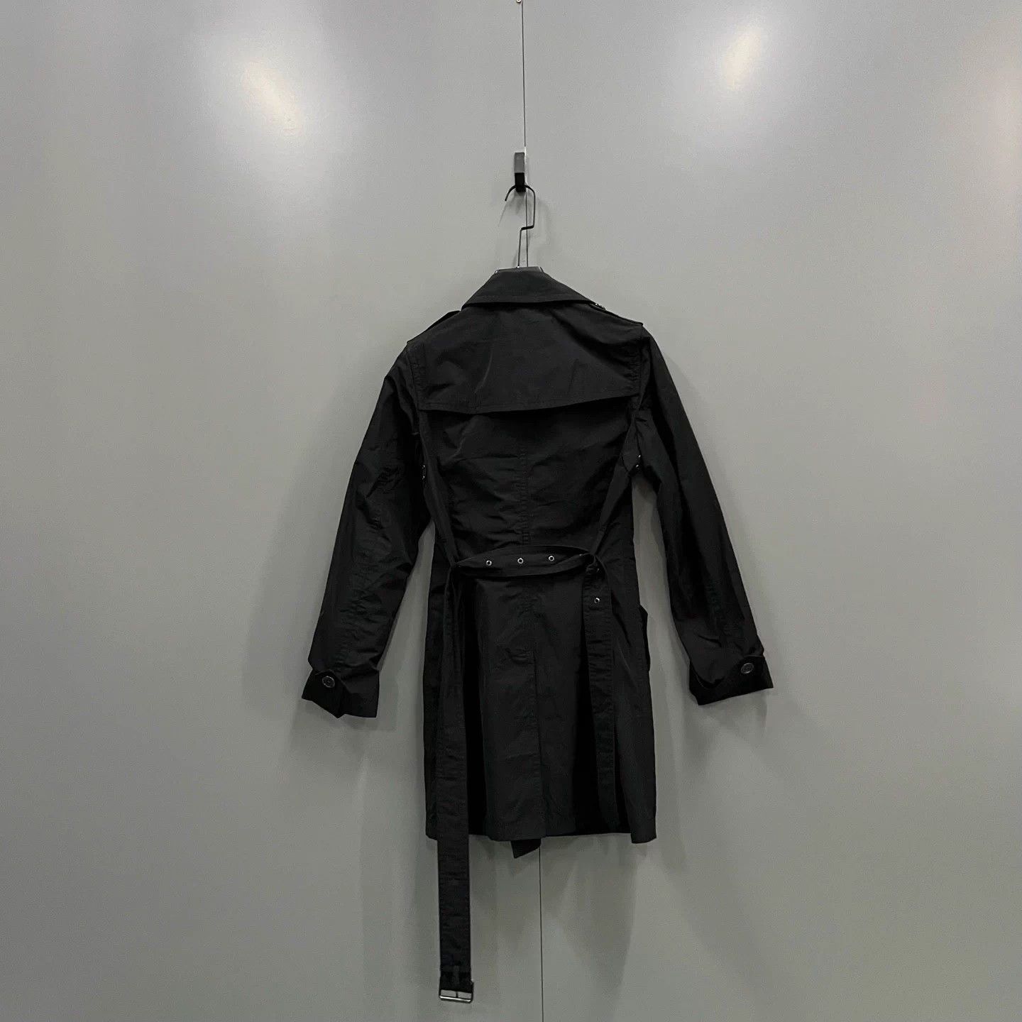 Burberry Burberry Black Double Breasted Trench 38 Like New Size S / US 4 / IT 40 - 2 Thumbnail