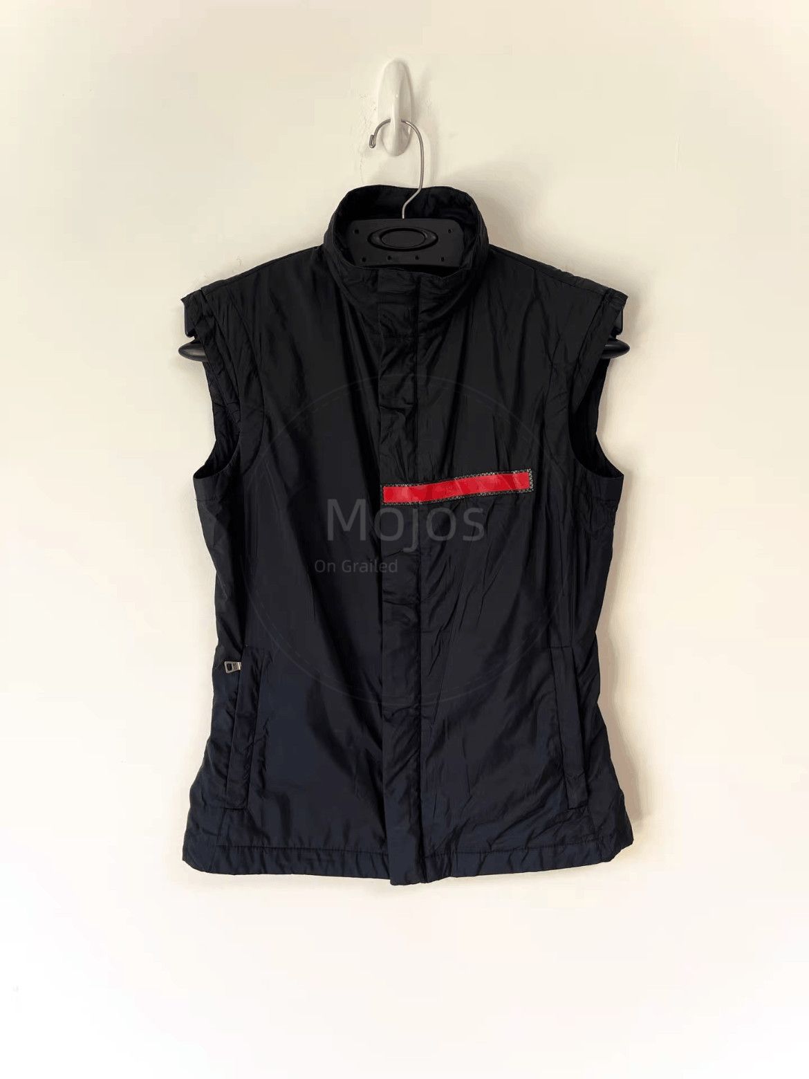 ジャケット・アウター 90s PRADA nylon fur vest archive 90s PRADA nylon fur vest archive メンズ