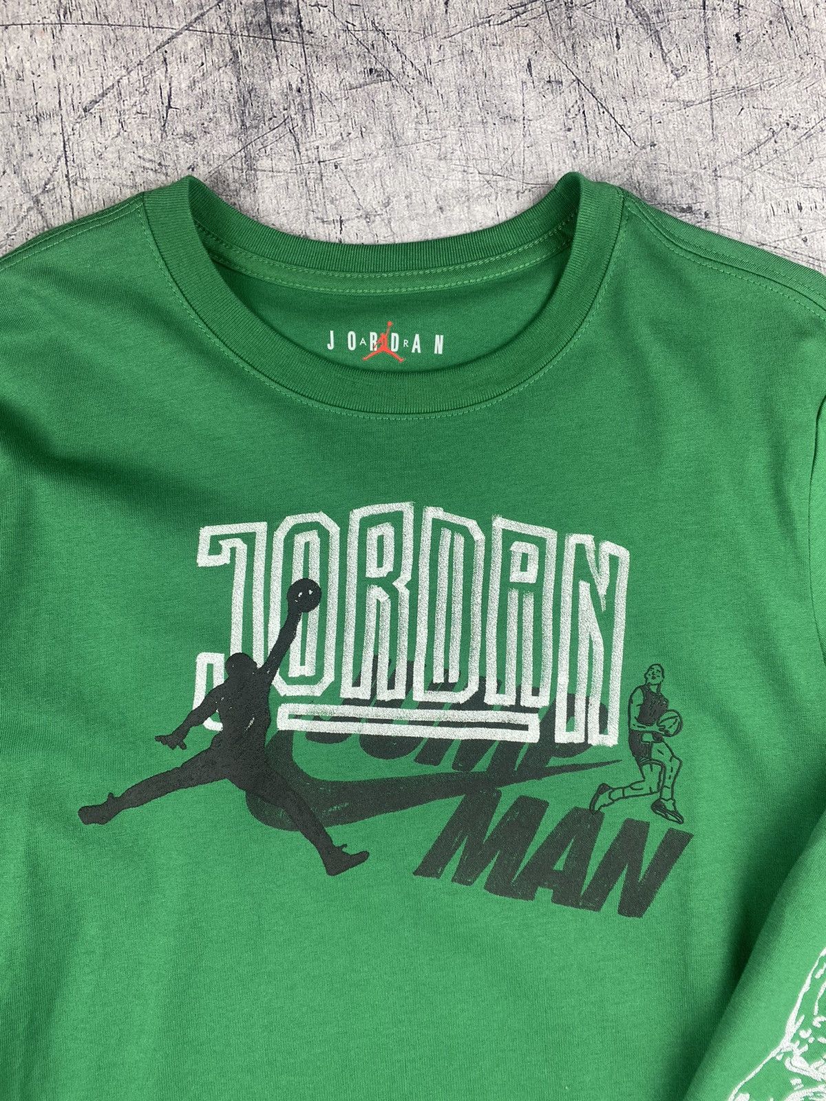 Jordan Brand × Nike Nike Air Jordan Big Logo Long Sleeve Size S Size US S / EU 44-46 / 1 - 5 Thumbnail