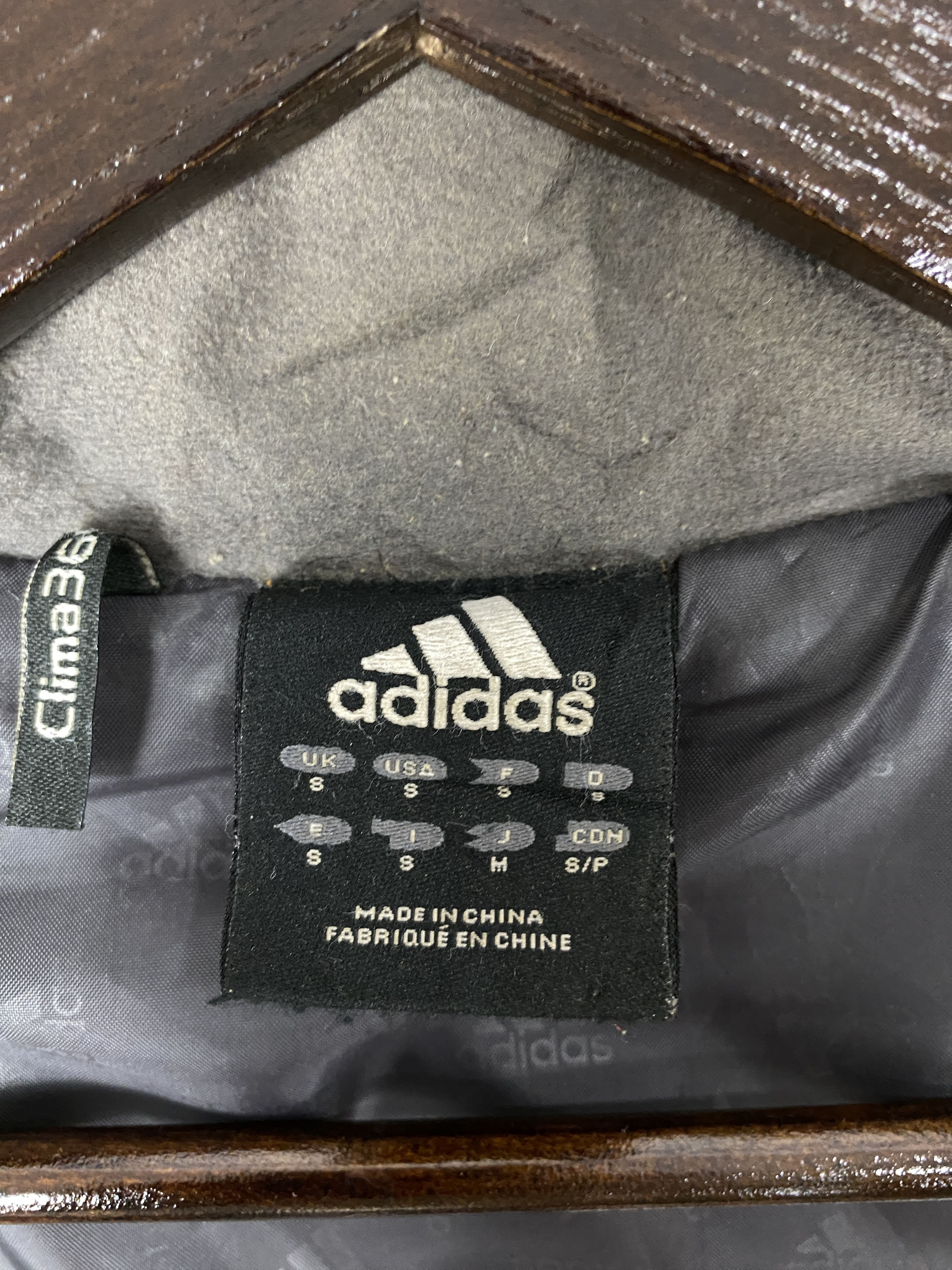 Adidas Vintage Adidas Puffer Parkas Jacket J2018 Size US S / EU 44-46 / 1 - 14 Thumbnail