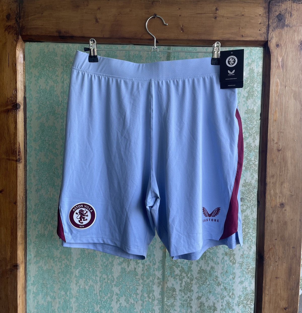 Castore NWT Aston Villa Castore 2023/24 Football Soccer Shorts Size US 34 / EU 50 - 1 Thumbnail