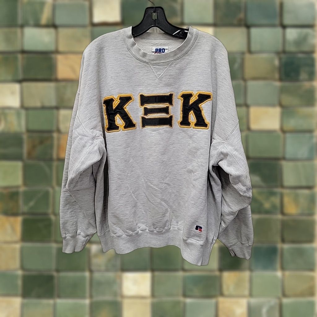 Russell Athletic VINTAGE Russell Athletic Crewneck Sweatshirt Pullover Mens 2XL Gray Cotton Blend Embroidered Logo Frat College USA Made Sweatshirt Size US XXL / EU 58 / 5 - 1 Thumbnail