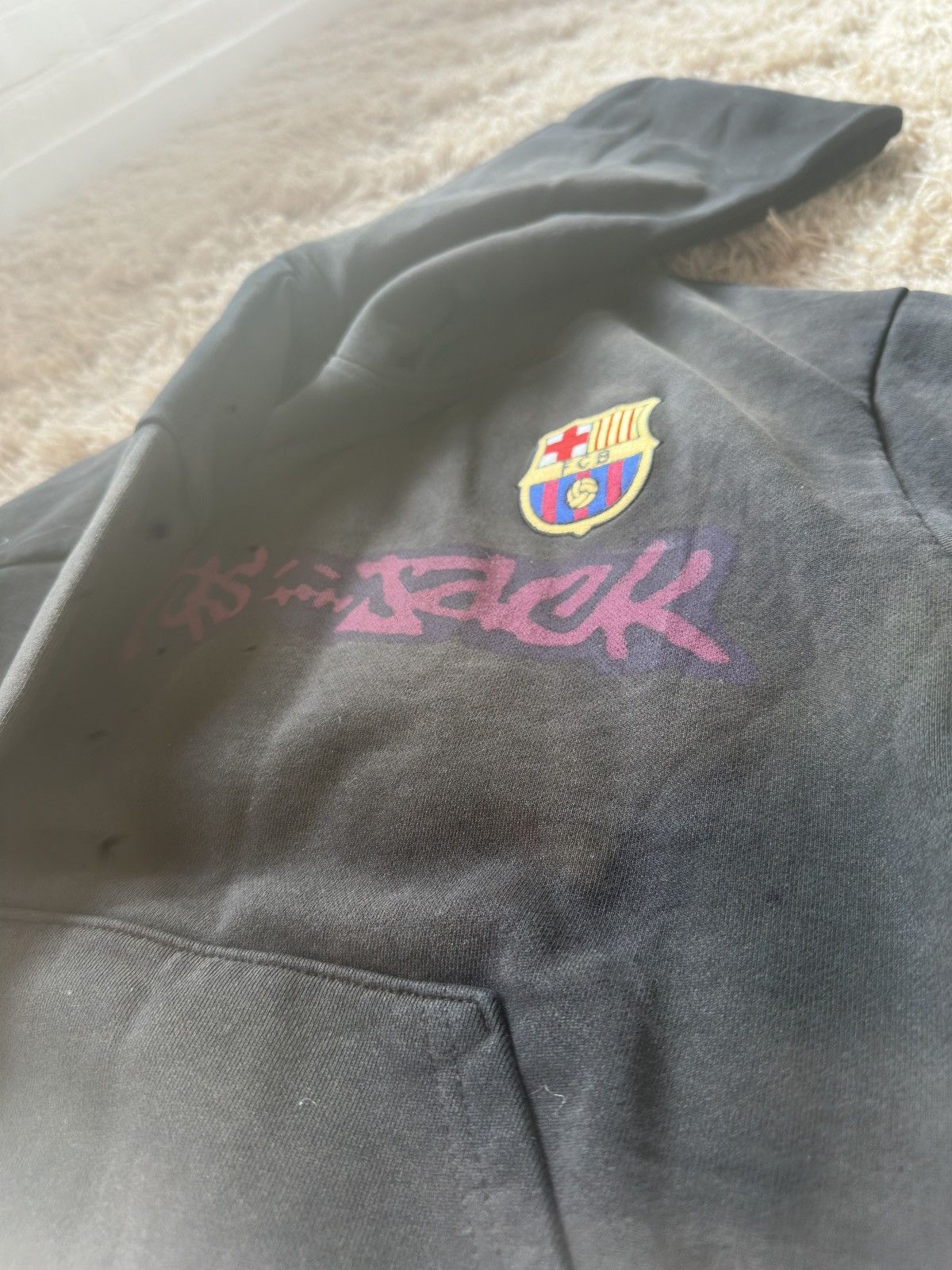 Nike × Travis Scott Travis scott x Nike x FC Barcelona - Spray Logo Hoodie Size US S / EU 44-46 / 1 - 3 Thumbnail