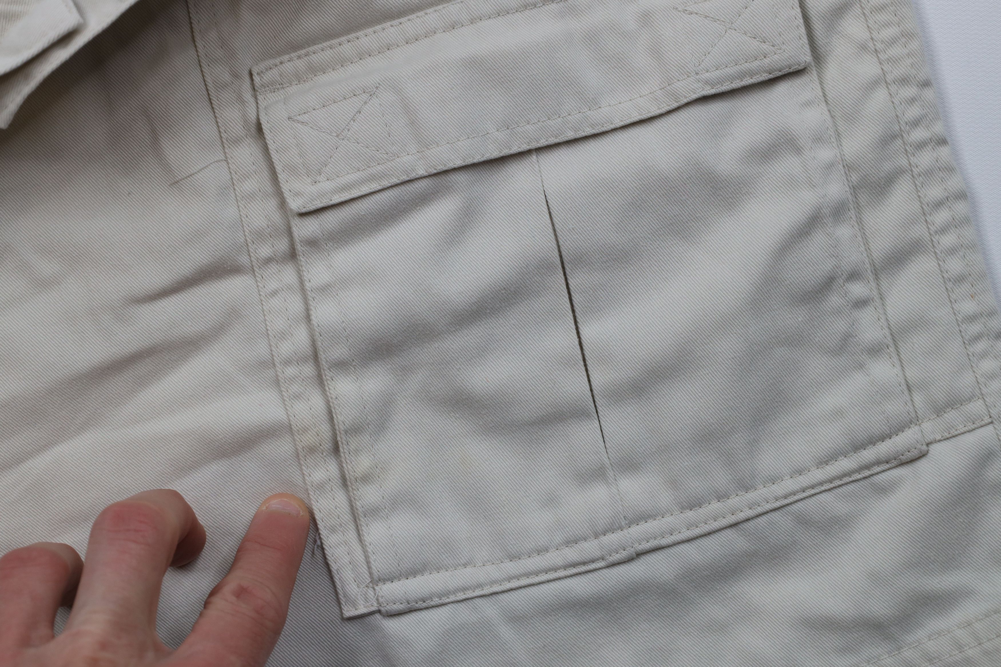 Vintage Vintage 90s Streetwear Knee Trekking Cargo Shorts Beige Size US 40 / EU 56 - 8 Thumbnail