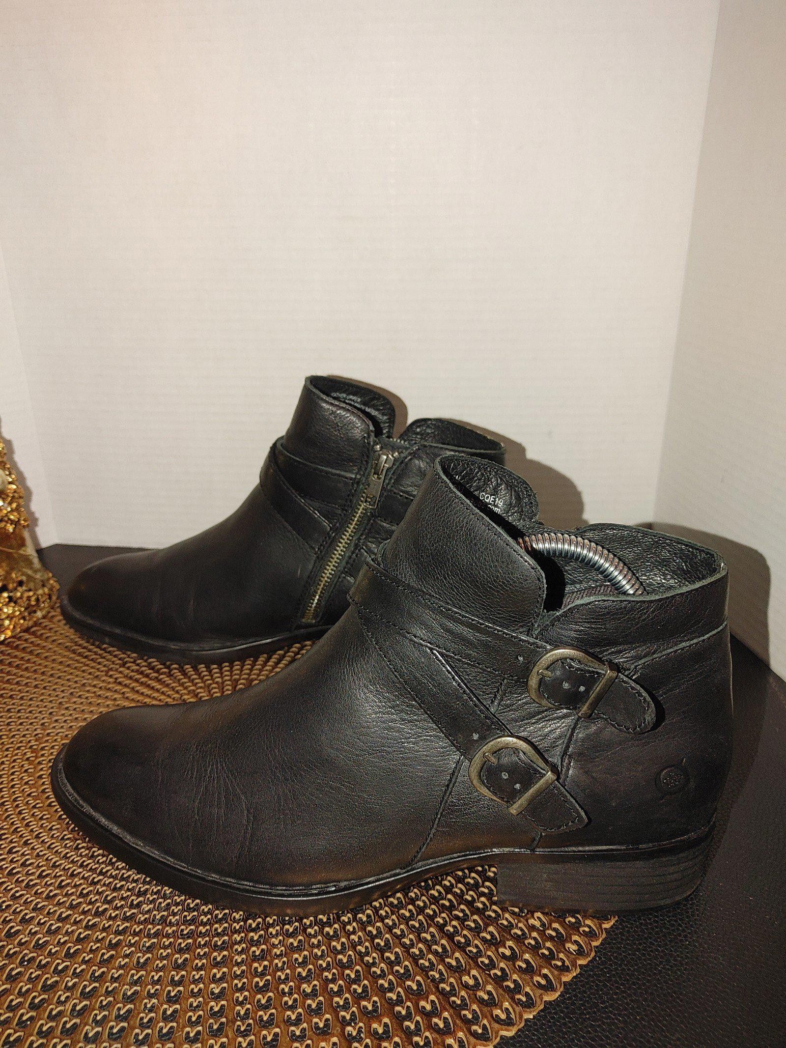 Born Born Women's Ozark Leather Booties Size 9.5 Size US 9.5 / IT 39.5 - 1 Thumbnail