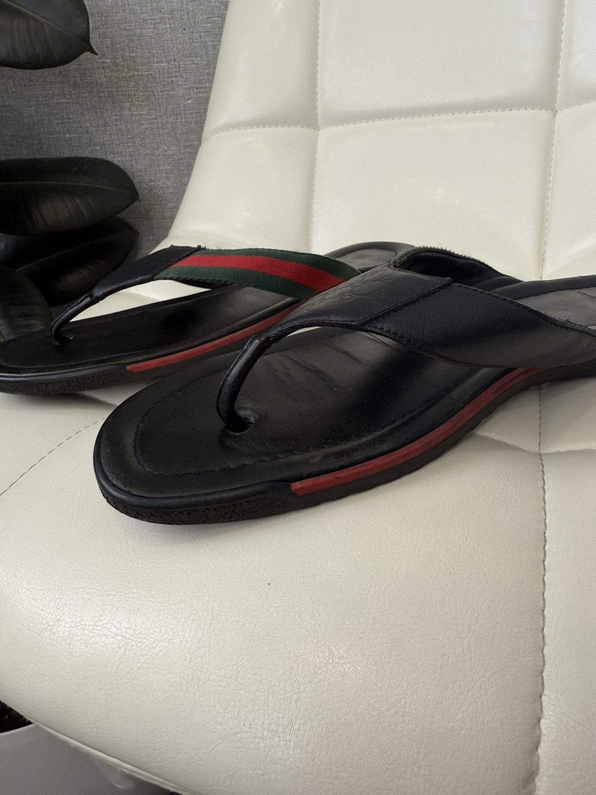 Gucci Gucci Black Leather Flip Flops Sandals GG Web Stripe Slides Size US 11 / EU 44 - 15 Thumbnail