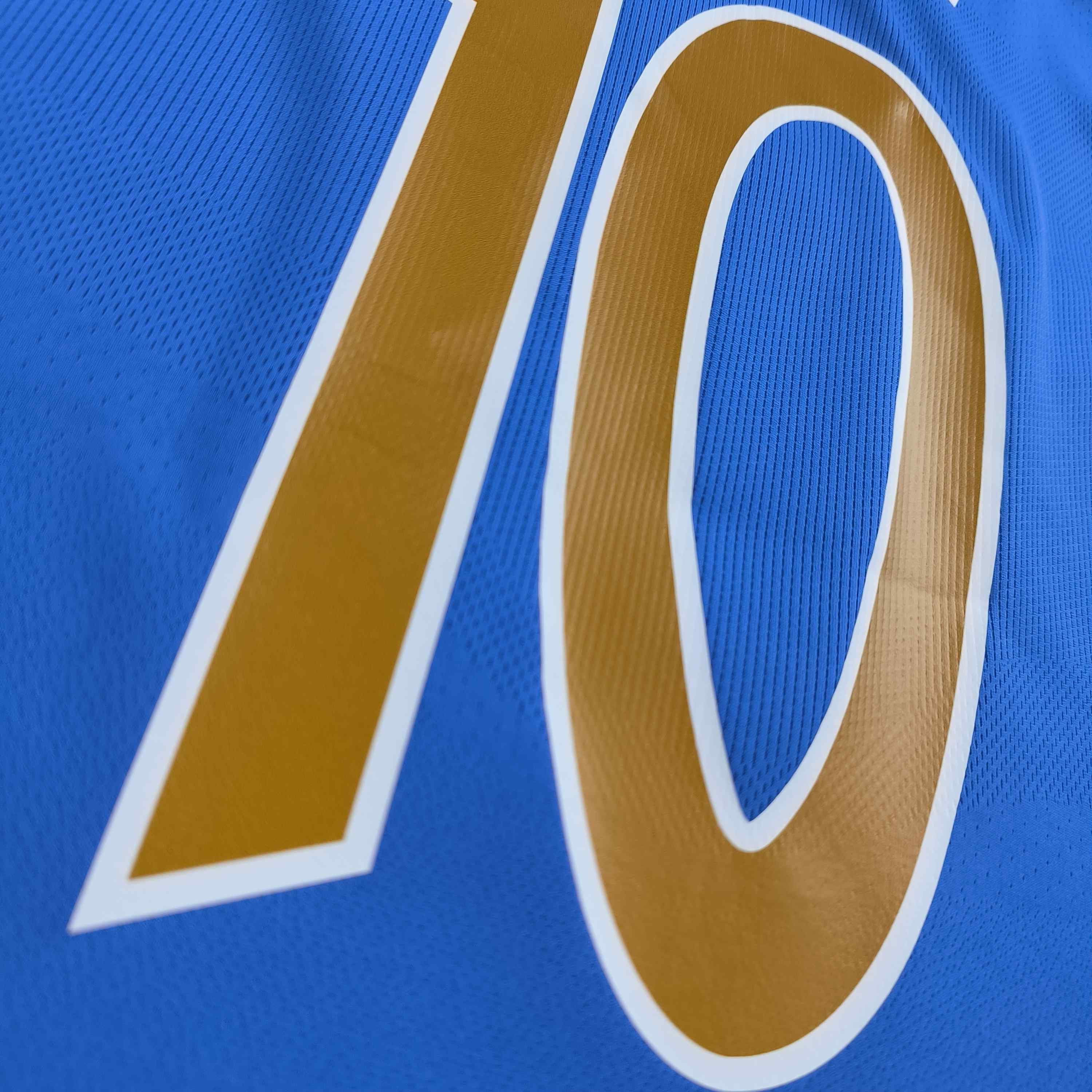 Puma Italy 2003-04 Puma home Francesco Totti football jersey sz S Size US S / EU 44-46 / 1 - 8 Thumbnail