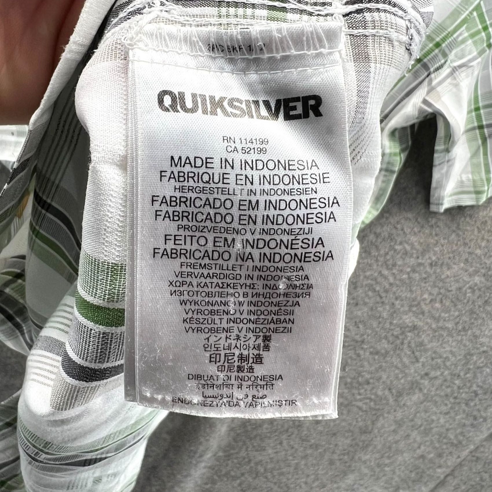 Quiksilver VINTAGE Quiksilver Shirt Mens XL Green White Button-Down Plaid Short Sleeve Preppy Size US XL / EU 56 / 4 - 3 Thumbnail