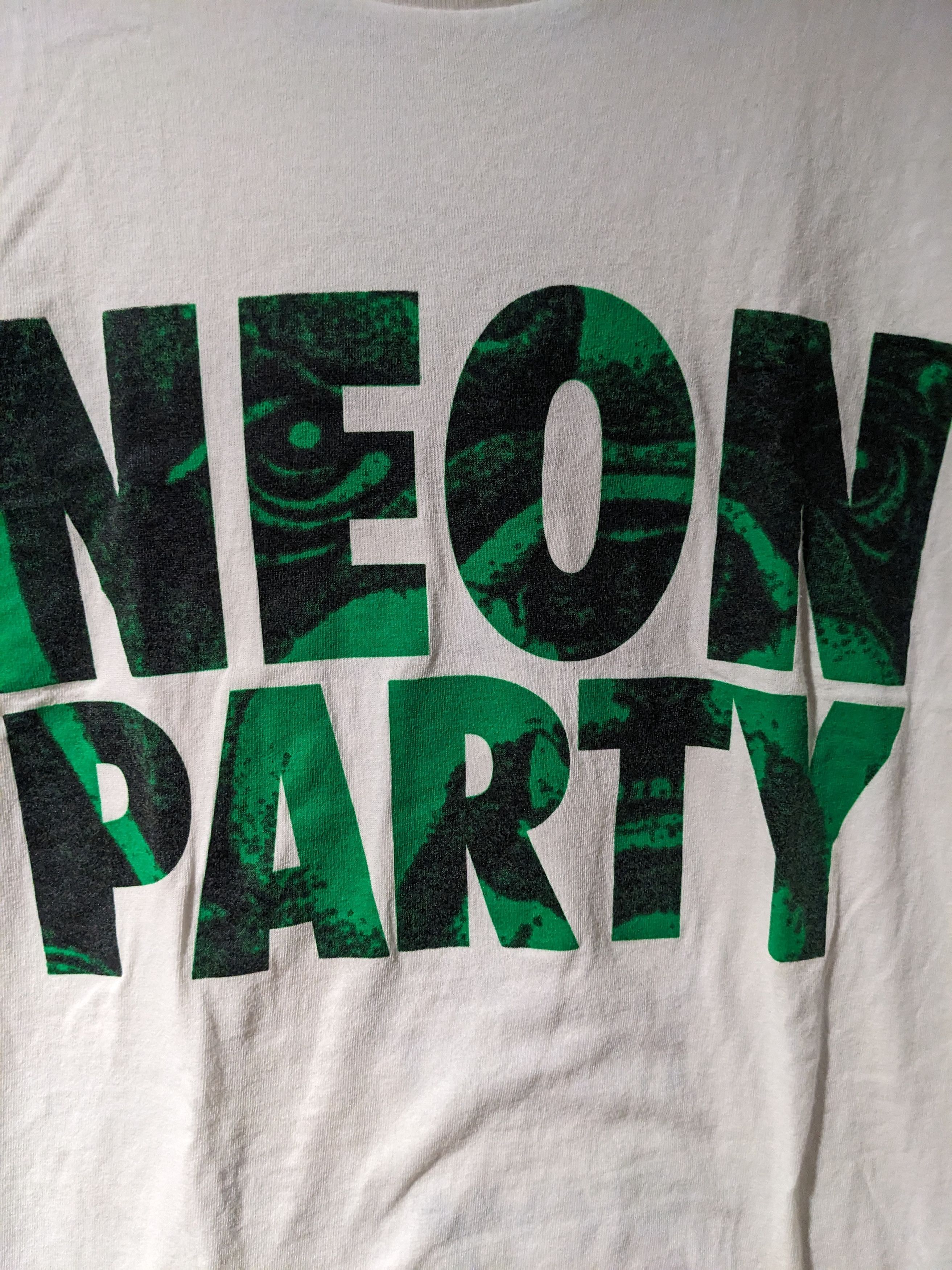 Alstyle × Vintage Vintage Neon Party Skyy Vodka Drinking Alcohol T-Shirt Size US XL / EU 56 / 4 - 2 Thumbnail