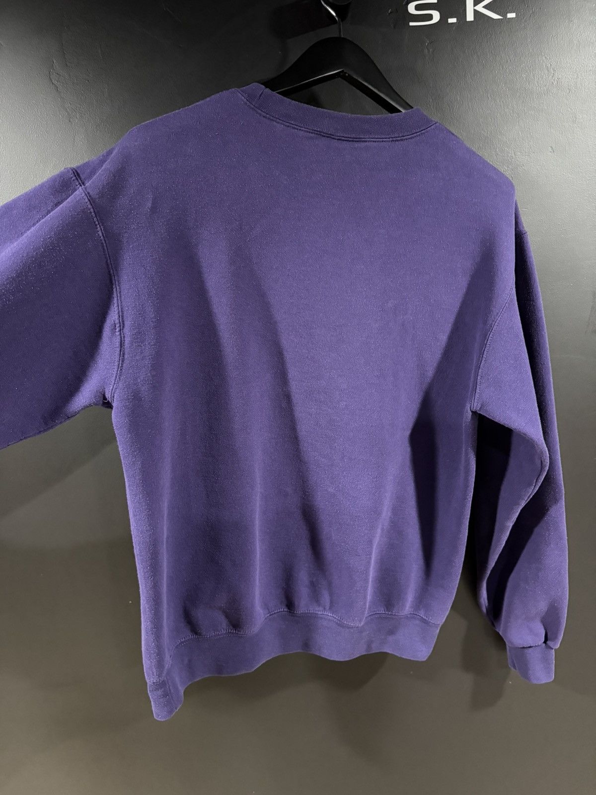 Champion 1990s Vintage Furman College Faded NCAA Sports Sweatshirt L Size US L / EU 52-54 / 3 - 7 Thumbnail