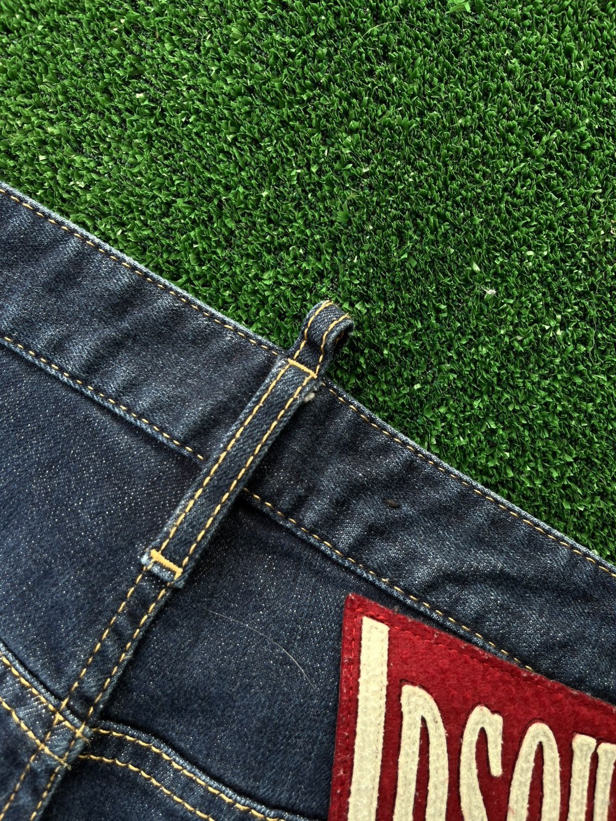 Dsquared2 Dsquared2 Sexy Twist Patch Paint Denim Straight Distressed Size US 30 / EU 46 - 13 Thumbnail