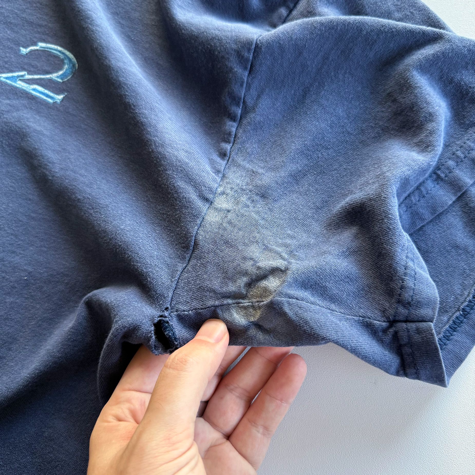 Halo 2004 Thrashed Vintage Halo 2 Logo Tee Size US XL / EU 56 / 4 - 5 Thumbnail
