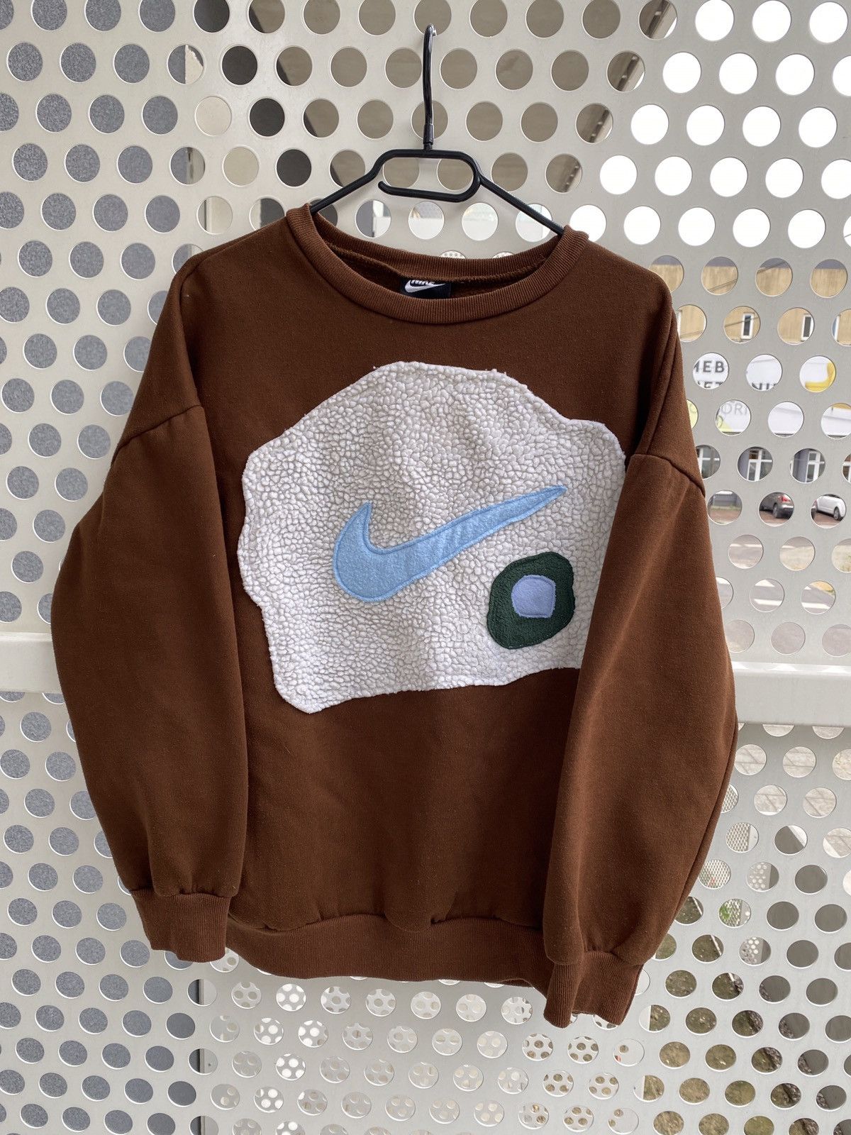 Nike × Vintage Vintage Nike Custom big Center Swoosh Oversize Hoodie Y2K Size US S / EU 44-46 / 1 - 1 Thumbnail
