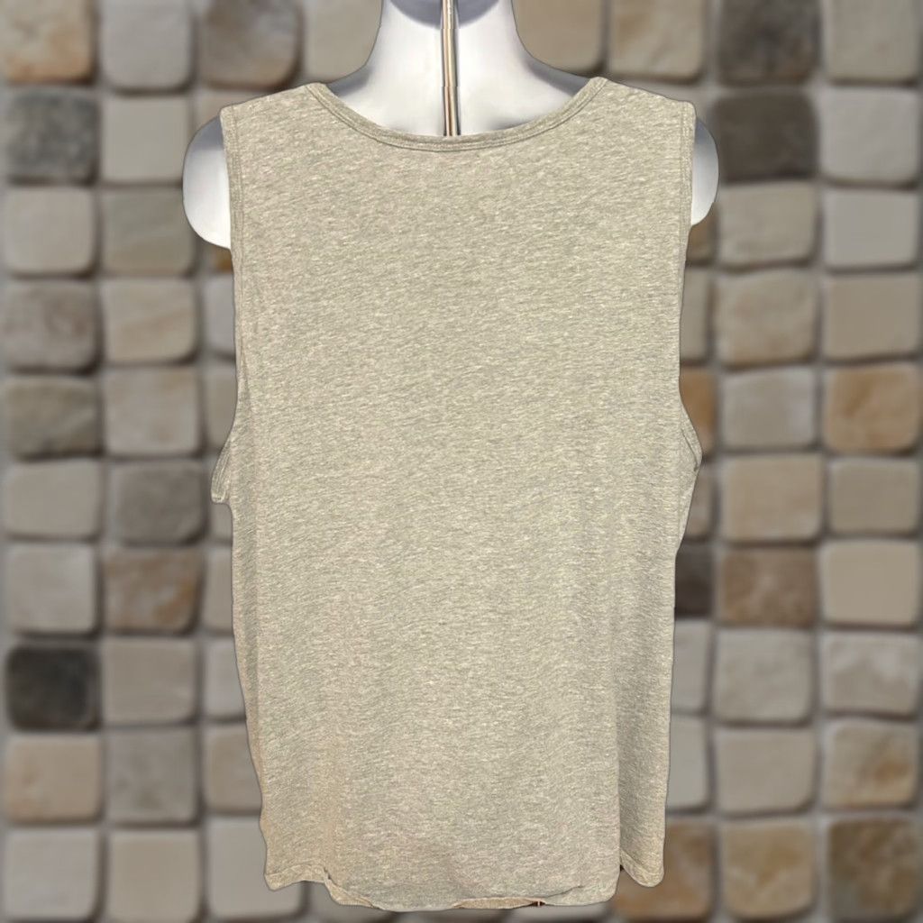 Old Navy Old Navy Kauai Hawaii Tank Top Men 4XL Heather Gray Beach Shirt Sleeveless Crew Neck Summer All Seasons Hawaii 4XL Mens Gray Tank Top Size US XXL / EU 58 / 5 - 1 Thumbnail