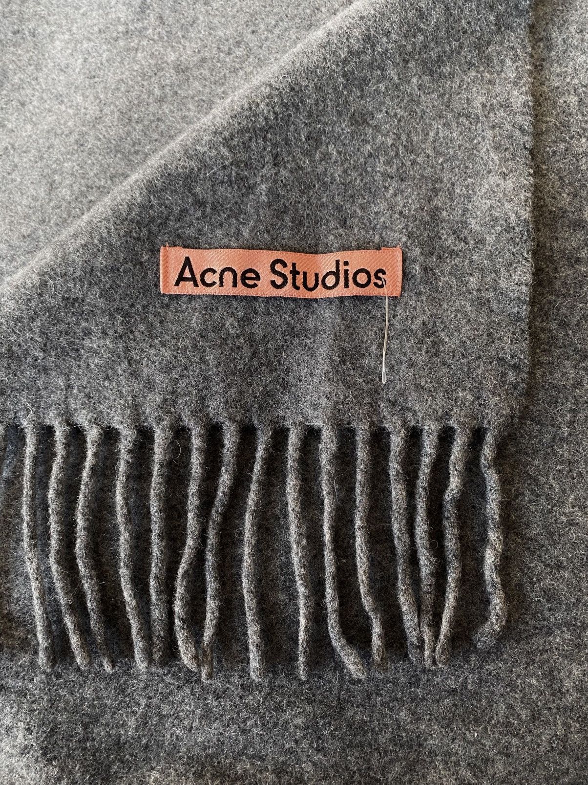 Acne Studios Acne Studios Wool Fringed Grey Scarf Size ONE SIZE - 6 Thumbnail