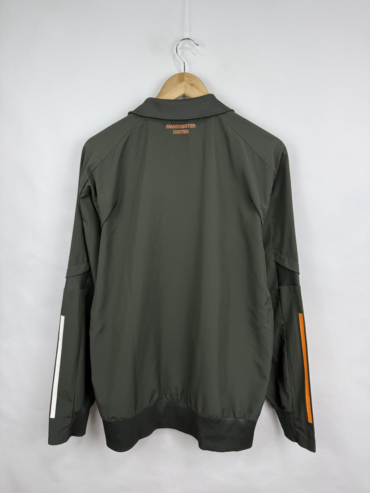 Adidas 🏴󠁧󠁢󠁥󠁮󠁧󠁿 Y2K 2022 Adidas Manchester United Zip Jacket Soccer Size US L / EU 52-54 / 3 - 10 Thumbnail
